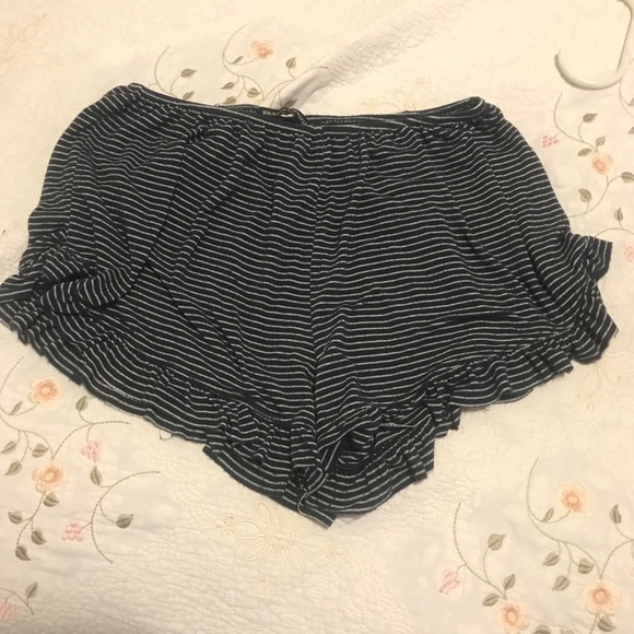 Brandy Melville Pants - Brandy Melville
